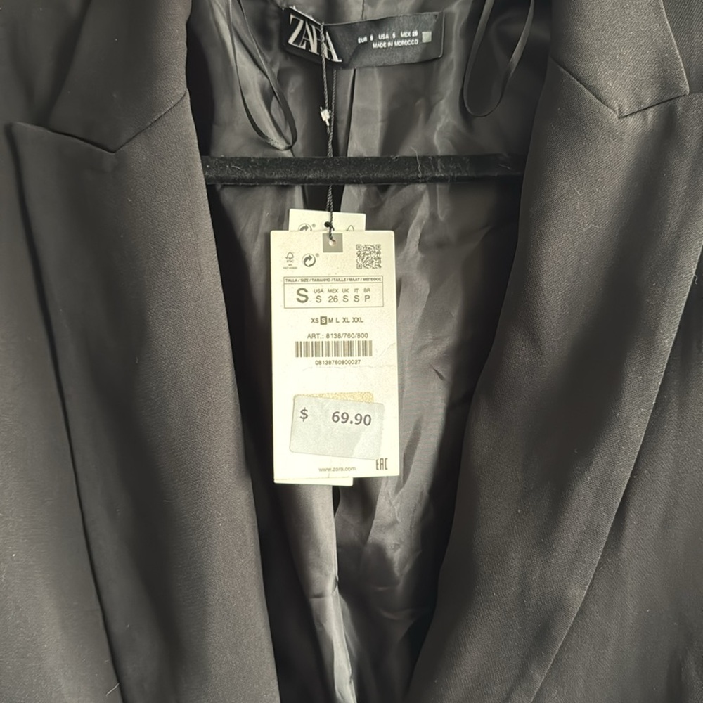 Zara black blazer in size S - Picture 2 of 4